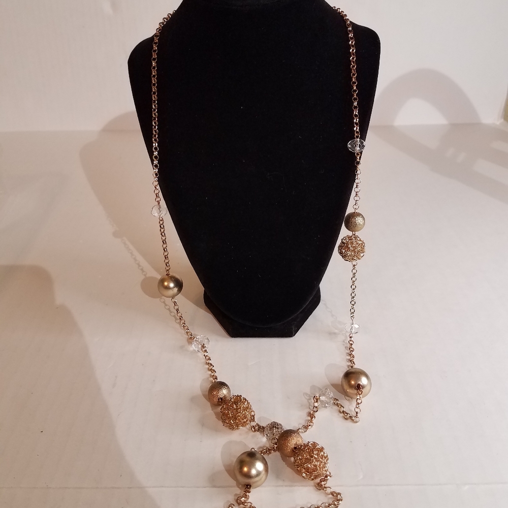 Long Gold Tone Ball necklace j322